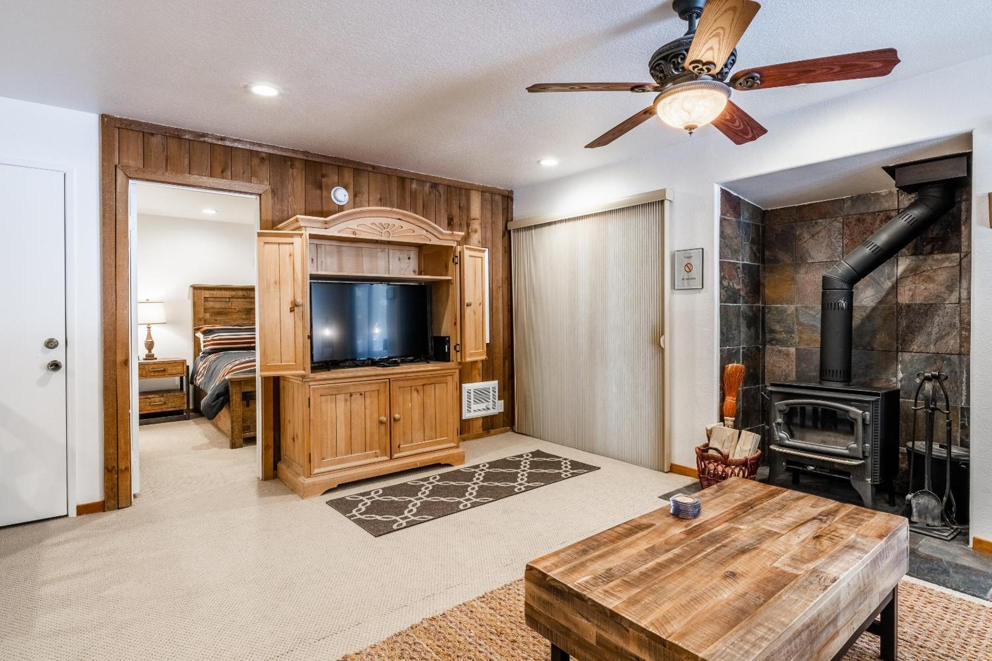Hidden Valley Village #103 Nicely Updated 1 Bedroom 1 Bathroom Condo Short 10 Min Walk From Village Mammoth Lakes Bilik gambar