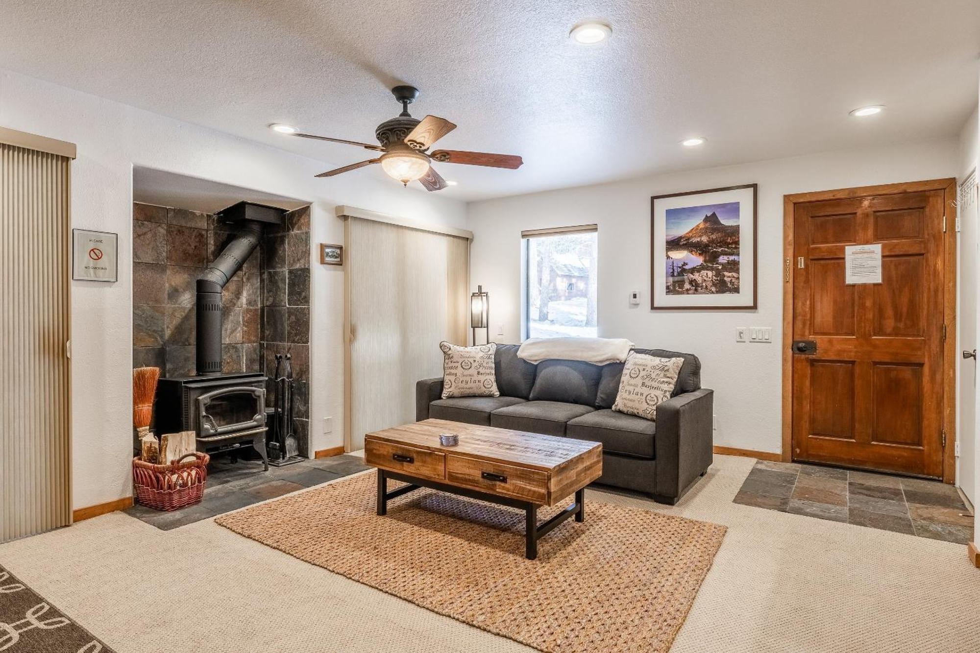 Hidden Valley Village #103 Nicely Updated 1 Bedroom 1 Bathroom Condo Short 10 Min Walk From Village Mammoth Lakes Bilik gambar